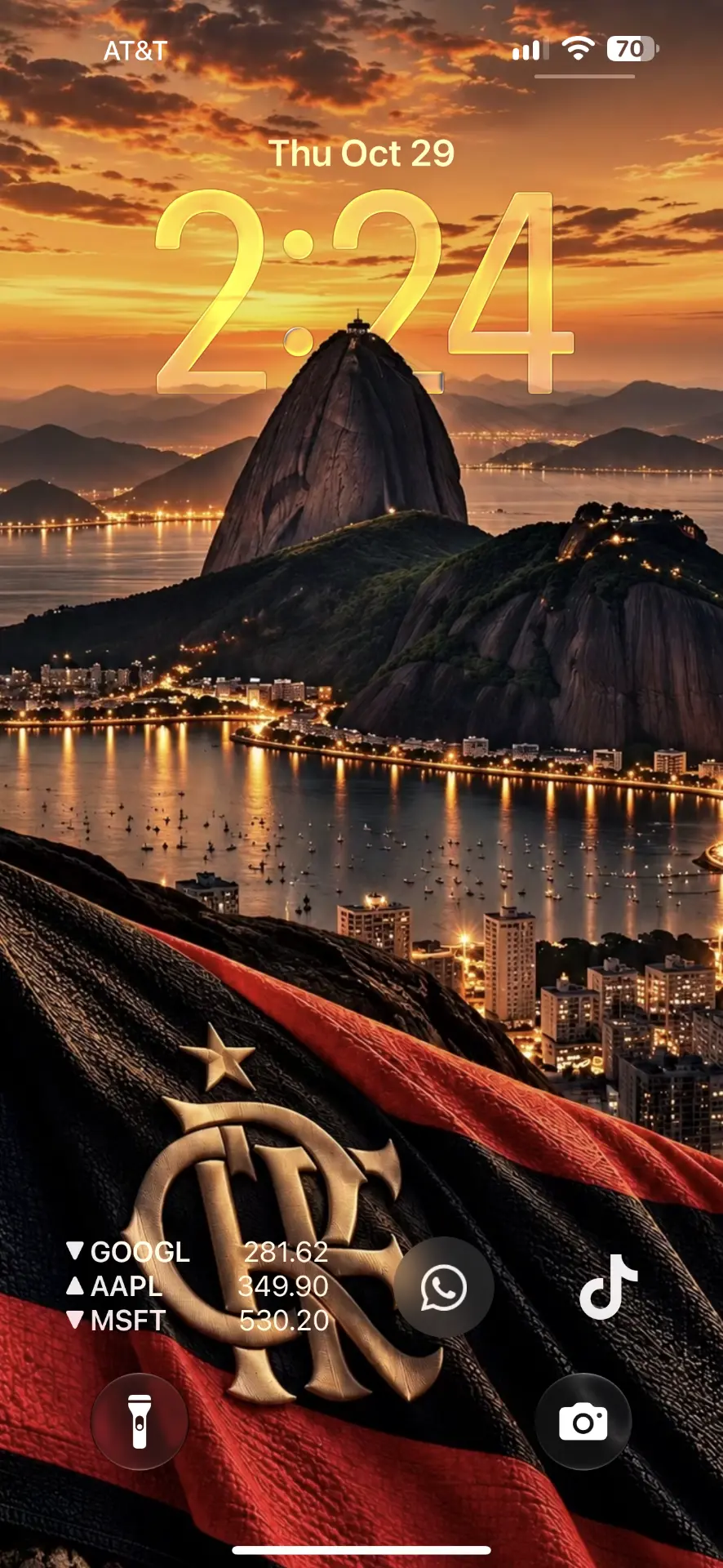 Tela de bloqueio com o Pão de Açúcar e o Manto do Flamengo